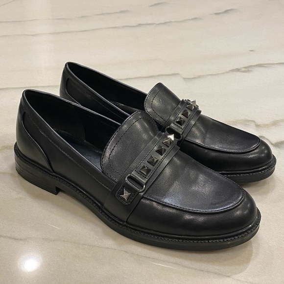 Marc Fisher Loafers size 8 Black Faux Leather Studded - Picture 13 of 13